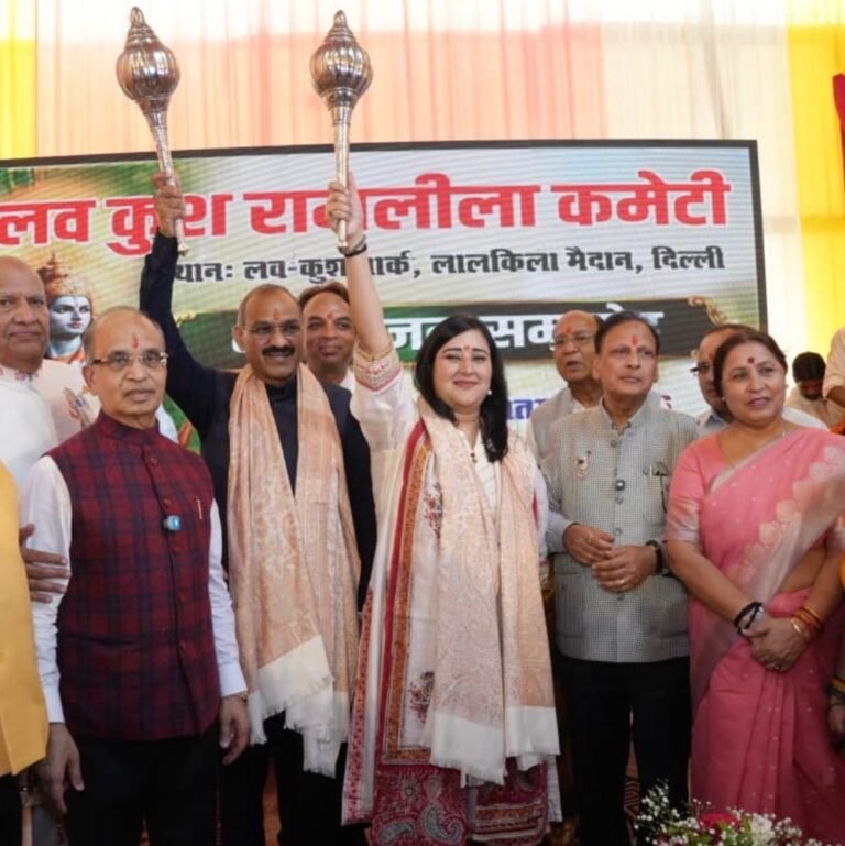 लाल किला मैदान में हुआ लव कुश रामलीला कमेटी का भूमि पूजन, 11 अक्टूबर से शुरू होगा भव्य मंचन